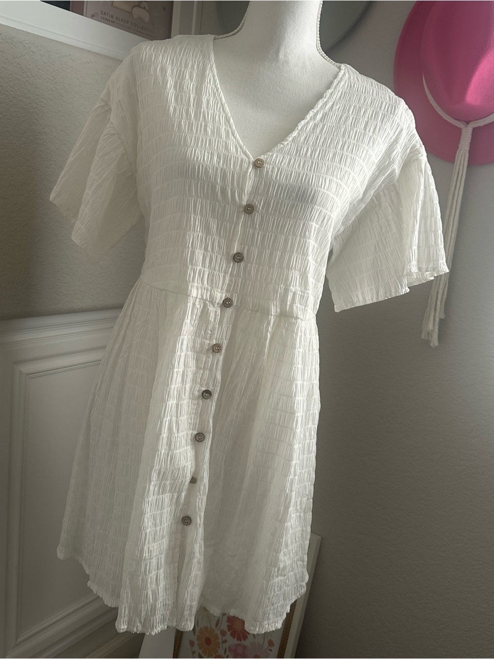 Women's White Button-Front V-Neck Summer Dress